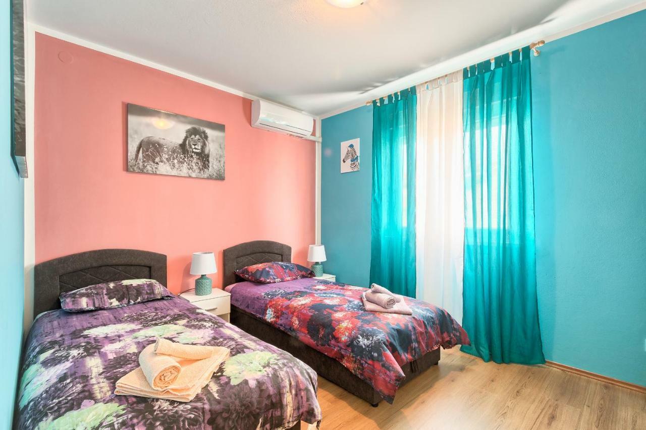 Apartman Modry プーラ エクステリア 写真